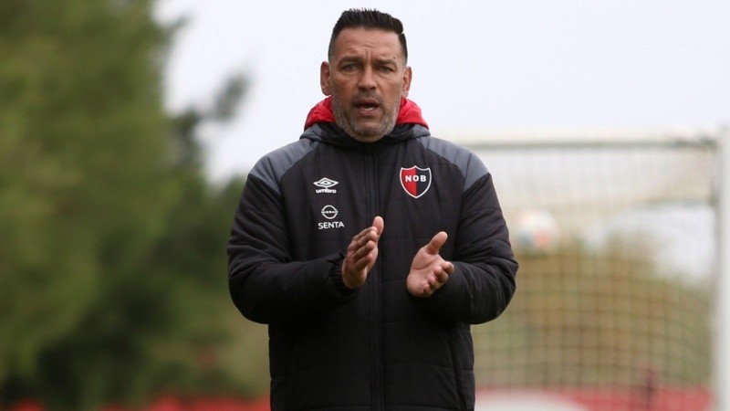 El Negro Gamboa lleva 11 partidos al frente del primer equipo. Su saldo: 3 ganados, 3 empatados y 5 perdidos. 