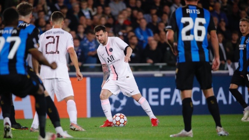 Messi debutó en la Champions con la camiseta del PSG 