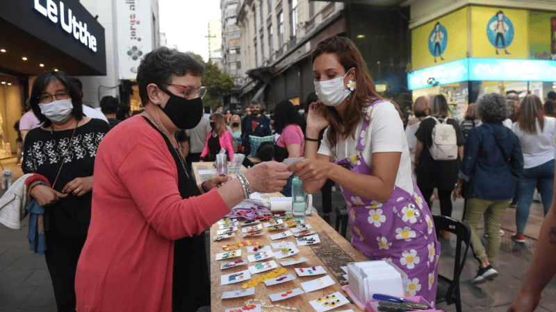 Mitad feria, mitad encuentro gastronómico: la idea fue un éxito.