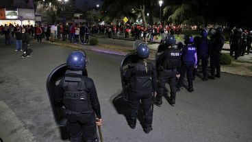 Seguía el operativo por la noche ante la concentración de hinchas.