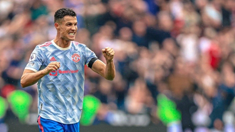 Cristiano Ronaldo fue estafado por una empleada de una agencia de viajes,que le usó la tarjeta.