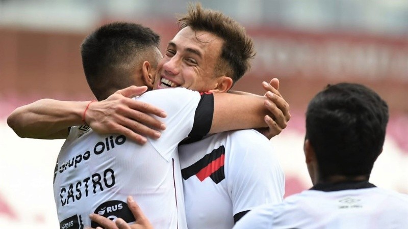 Los dos gritos al comienzo le alcanzaron al Rojinegro para volver a sonreír.