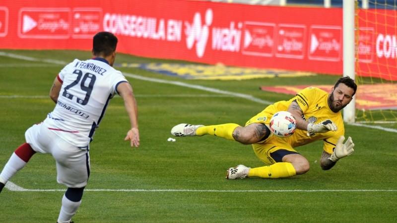 Broun salva un mano a mano ante Uvita Fernández.