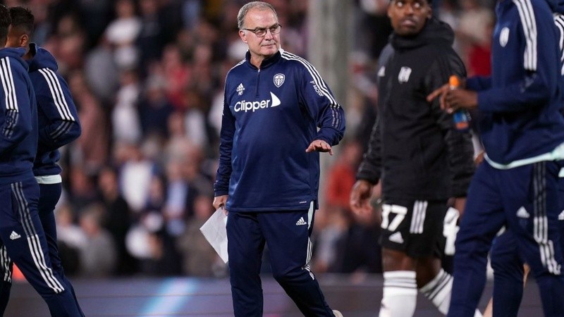 Marcelo Bielsa celebra más calmo la victoria de su equipo en la Copa de la Liga.