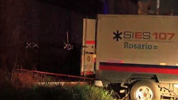 La Policía y personal forense trabajaba en el lugar.