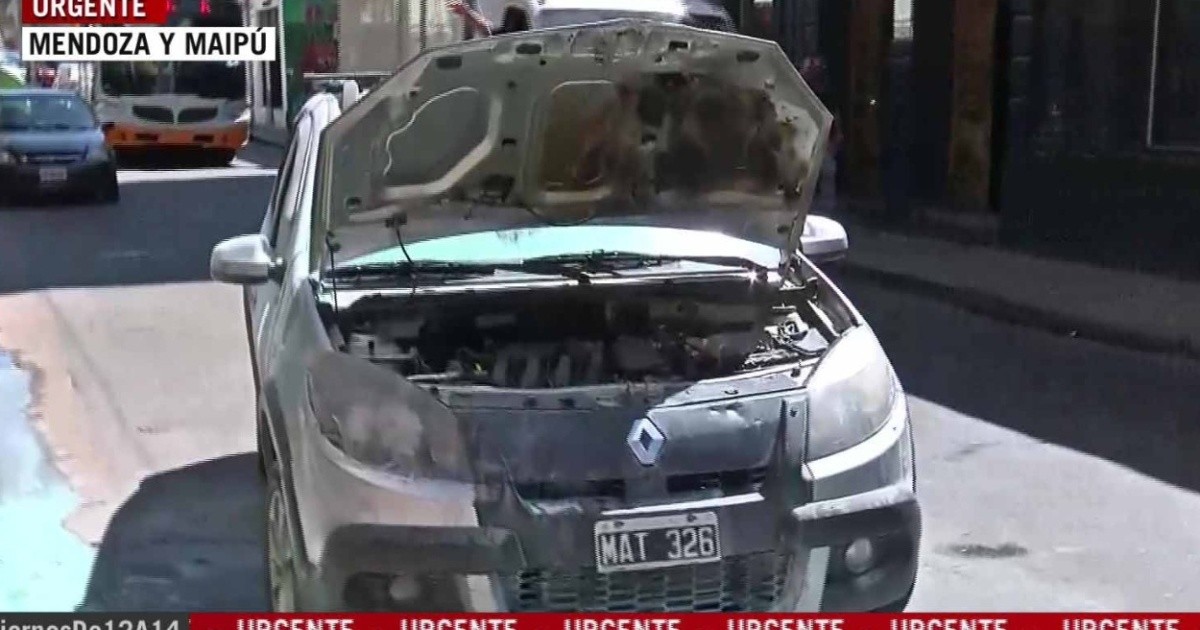 Caos en pleno centro por un auto que se incendió en la calle: "Me ...