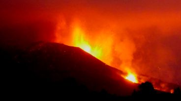 El volcán canario se estabilizó este domingo.