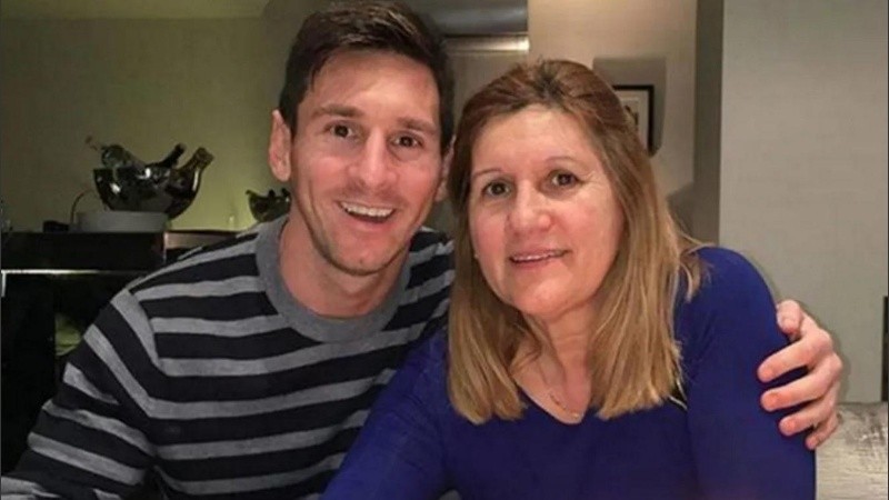 Lionel Messi junto a su mamá, Celia Cuccittini.