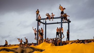 Desde la provincia señalaron que la estructura "supone un riesgo a la seguridad y salud de las personas".