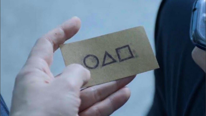 Un teléfono que recibe más de cuatro mil llamadas diarias.