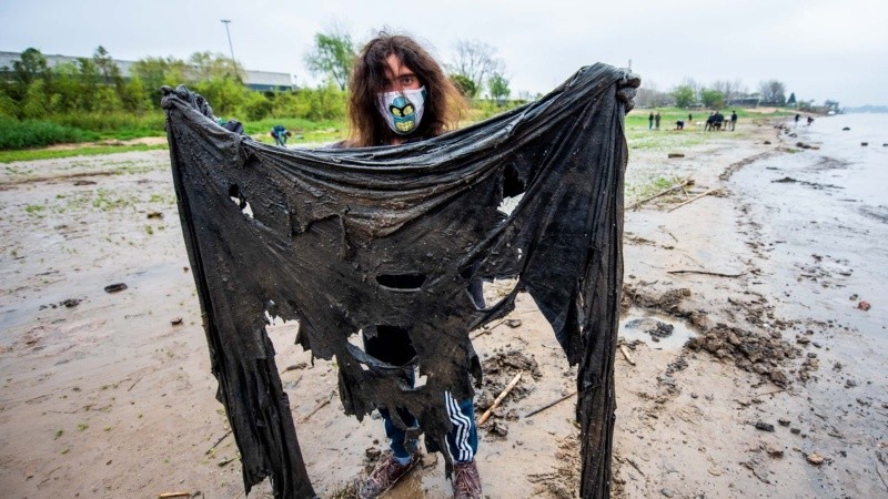 Unos 70 voluntarios de Más Río Menos Basura participaron de la limpieza.