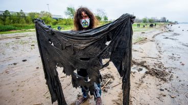 Unos 70 voluntarios de Más Río Menos Basura participaron de la limpieza.