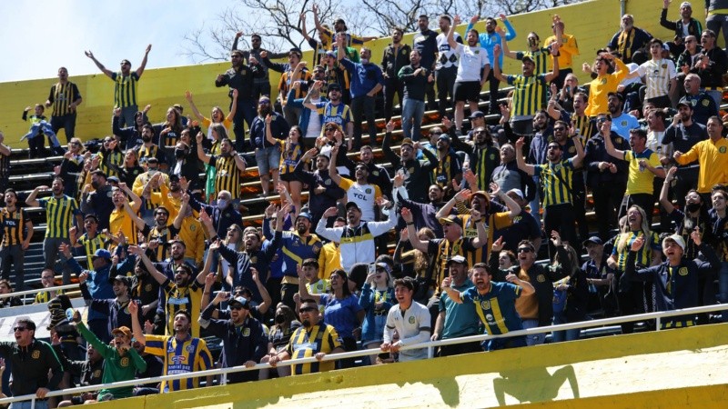 Los hinchas canallas regresaron al Gigante.