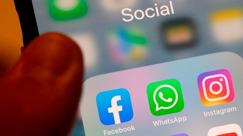 Las tres aplicaciones de contactos sociales más populares, de baja.