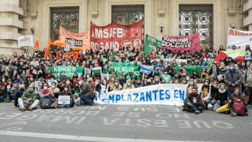 El mes pasado hubo una marcha de docentes y estatales para pedir aumento salarial.