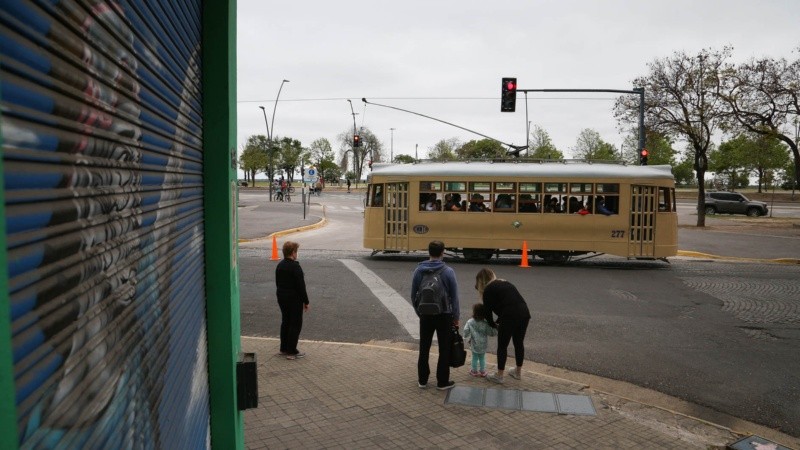 El tranvía volvió a circular este domingo en Rosario.