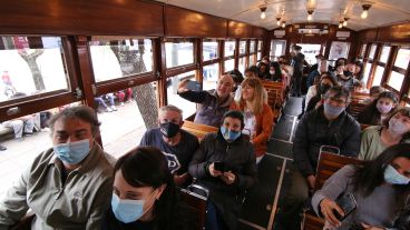 El tranvía volvió a circular este domingo en Rosario.