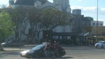 La terminal quedó desalojada este lunes a la tarde.