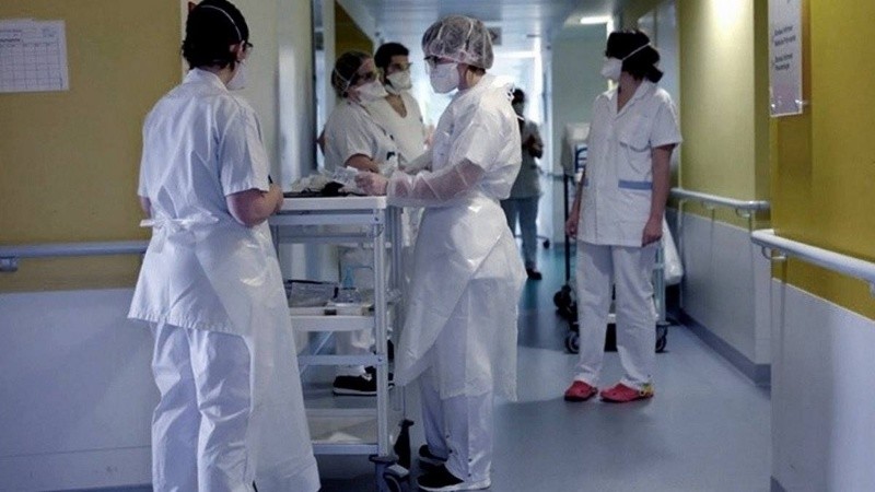 El coronavirus dejó 38 nuevos fallecidos este lunes.