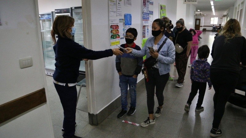 El estudio concluye que es prioritario reforzar la vacunación de los más chicos.