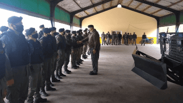 La partida de gendarmes hacia Rosario desde el Destacamento Móvil 6 de Buenos Aires.