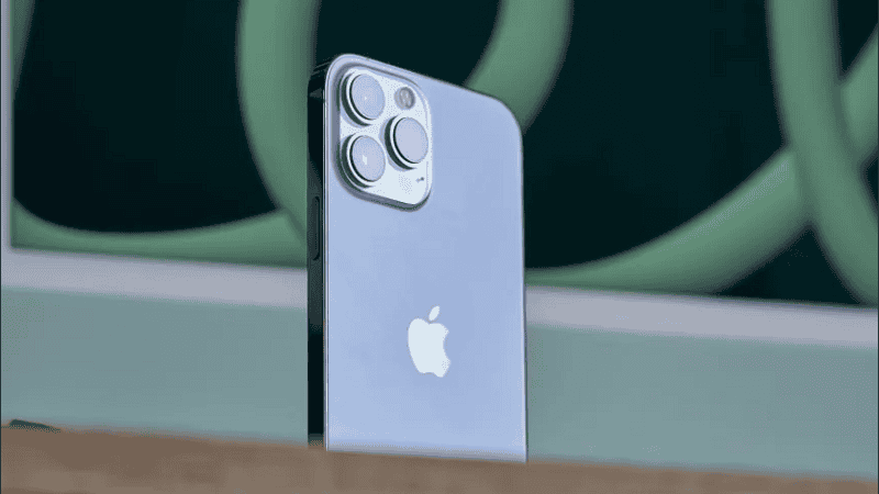 Apple es uno de los mayores compradores de chips del mundo y usualmente marca el ritmo anual de la cadena de suministro de productos electrónicos. 