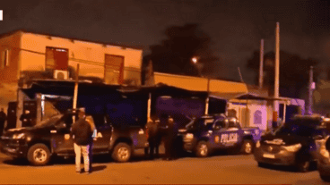 La joven fue asesinada en su casa cuando estaba junto a su bebé de 3 años.