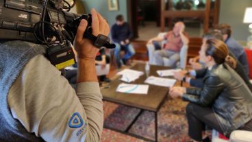 Este jueves se firmaron los protocolos para el debate del jueves 4 de noviembre