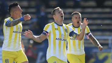 Marco Ruben avisó al minuto de juego y concretó en la siguiente.