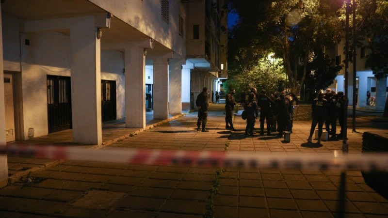 La víctima fue asesinada a balazos en plena tarde.