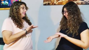 Bibiana y Érika durante la entrevista.