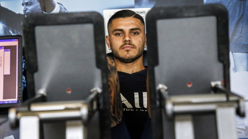 El jugador en otros entrenamientos con el PSG.