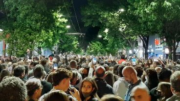 “Si tenemos ese tipo de aglomeración, que sea con esas medidas de seguridad", remarcó.