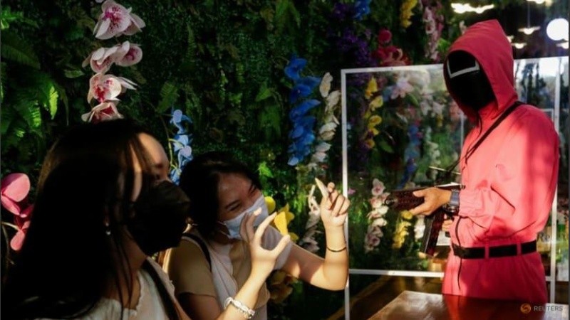 Más de 200 clientes visitan el café todos los días.