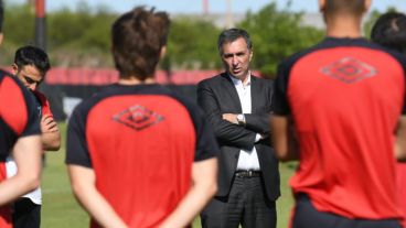 Astore, el presidente leproso, junto al plantel.