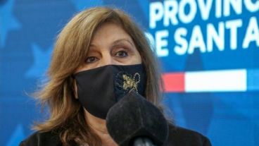 La ministra de Educación de la provincia, Adriana Cantero, advirtió que no se pagará lo no trabajado.