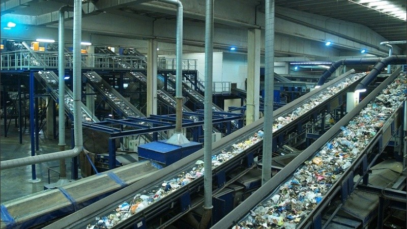 En Argentina existen 121 plantas de tratamiento de residuos.