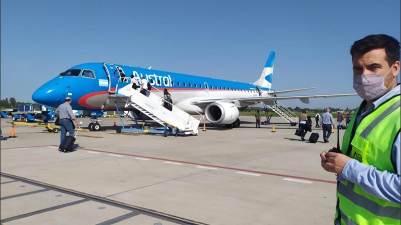 Por el momento, el aeropuerto de la ciudad seguirá operando con vuelos nacionales.