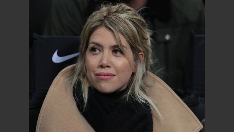 Las cuentas verificadas no pueden cambiar su nombre ni transferir la insignia de la tilde azul.