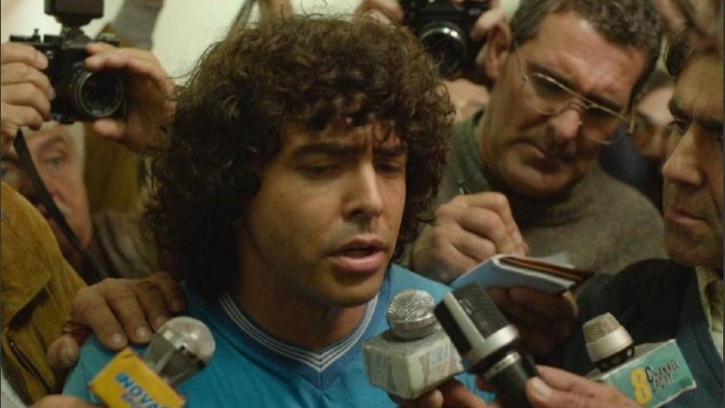 Nazareno Casero encarna un momento de la vida de Diego en la serie 