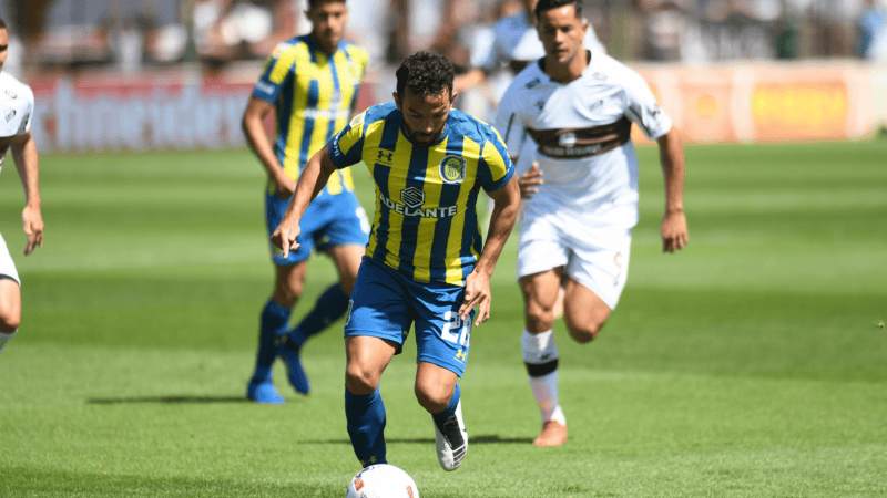 Peligroso en ofensiva y también en defensa: las dos caras de Central aparecieron este martes.