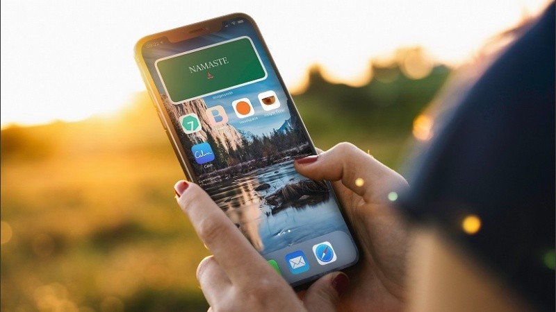 Existen muchas aplicaciones que cuentan con diferentes recursos para meditar y reducir los niveles de estrés.    