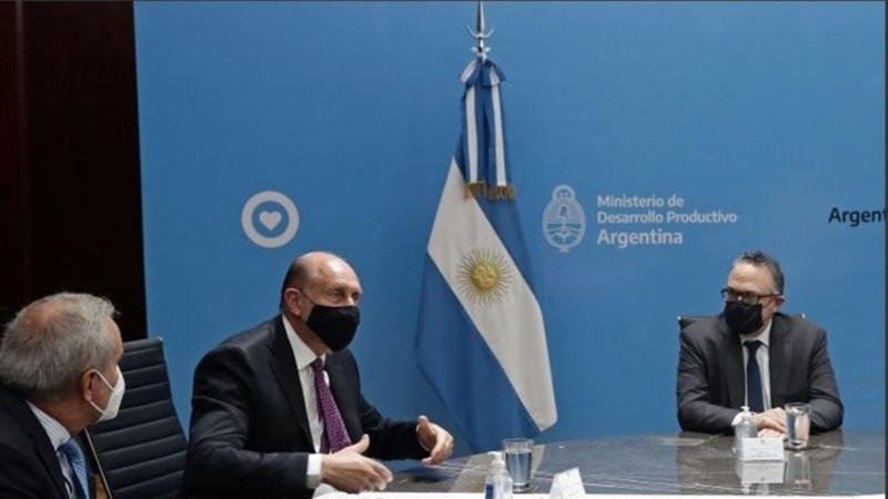 El ministro de Desarrollo Productivo estará en la región este jueves.