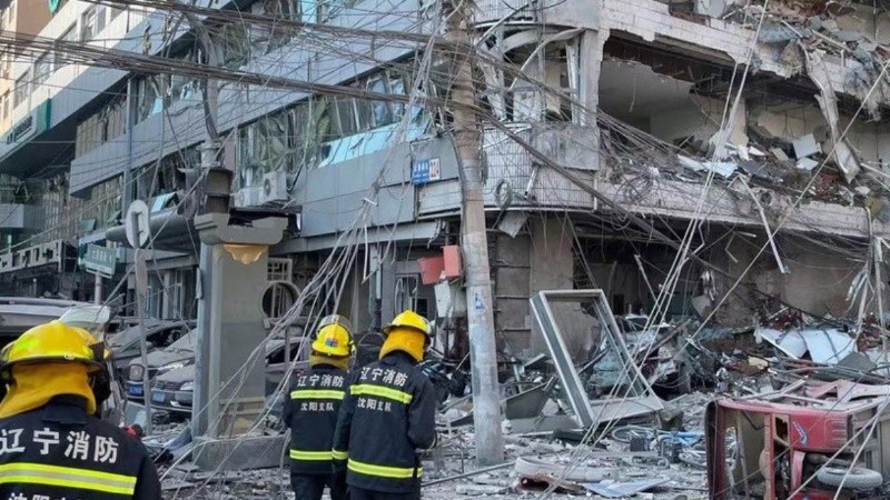 Este tipo de accidentes son recurrentes en China, el pasado mes de junio al menos 25 personas fallecieron y cientos resultaron heridos por la detonación de una tubería de gas en un complejo residencial en la provincia de Hubei.