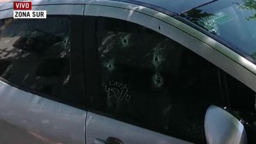 Impactos de los disparos efectuados al mozo que se resistió al robo.