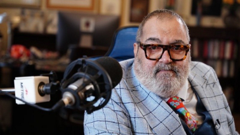 El periodista fue internado este lunes en la Fundación Favaloro.