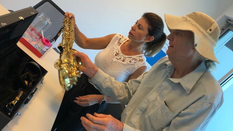 Jonatan dibuja sobre bulevar Oroño y Urquiza.