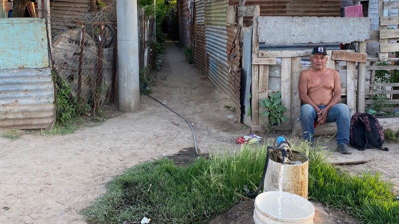 Postales del agua en el barrio Toba de Rosario