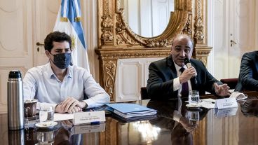 Manzur y De Pedro encabezan el encuentro en Casa Rosada.