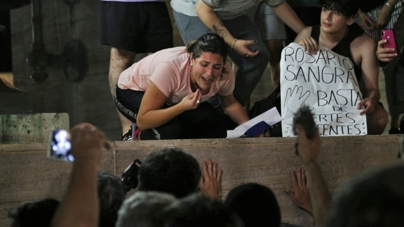 La tensa marcha este miércoles en el Monumento a la Bandera.